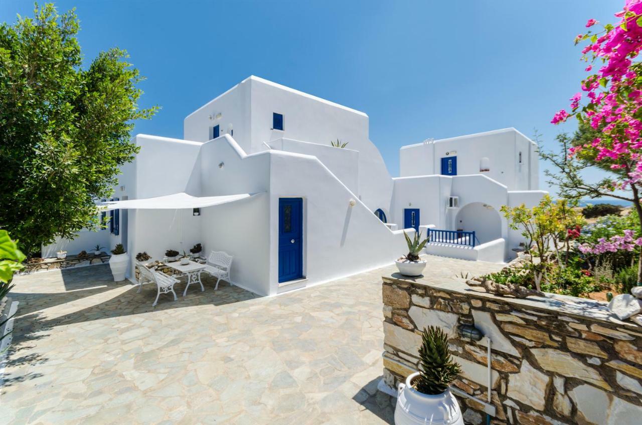 Dryades Family Hotel Drios Exterior photo