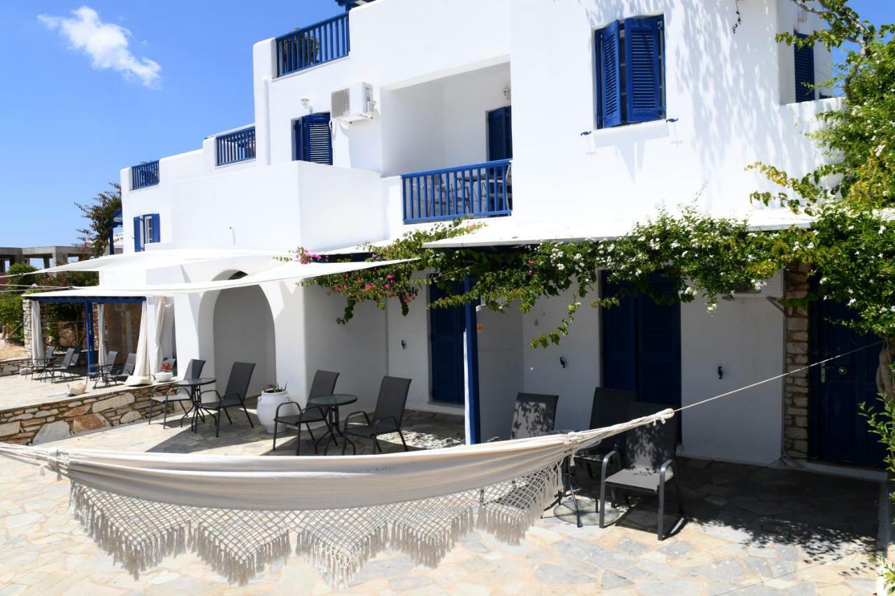 Dryades Family Hotel Drios Exterior photo