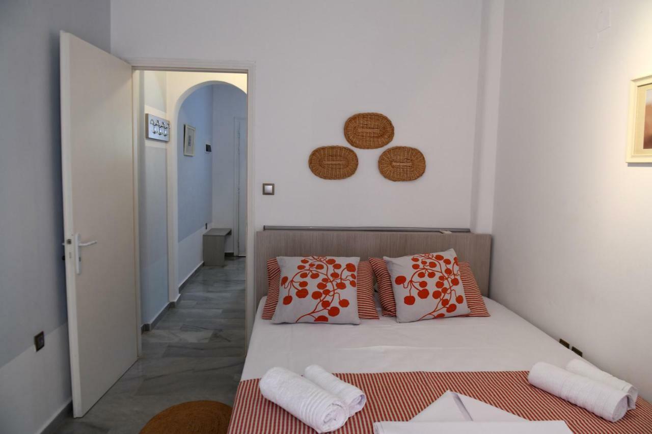 Dryades Family Hotel Drios Exterior photo