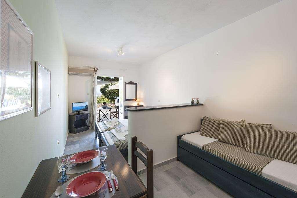 Dryades Family Hotel Drios Room photo